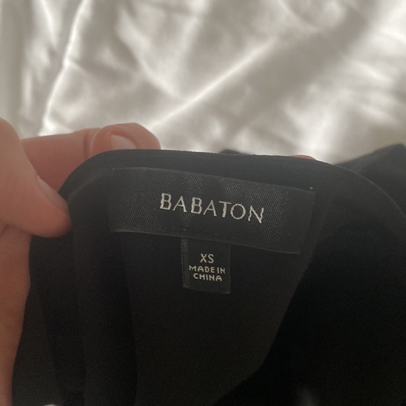 Aritzia Babaton Blouse - Picture 6 of 6